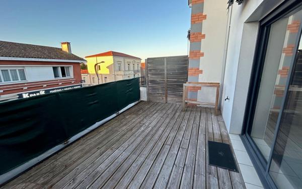 Appartement à louer    3 pièces • 76,67 m2 Gujan-Mestras