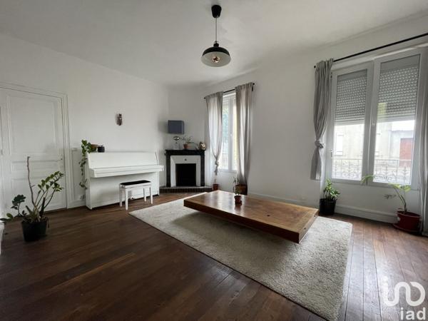 Maison 13 pièces de 278 m² à MALESHERBES (45330)