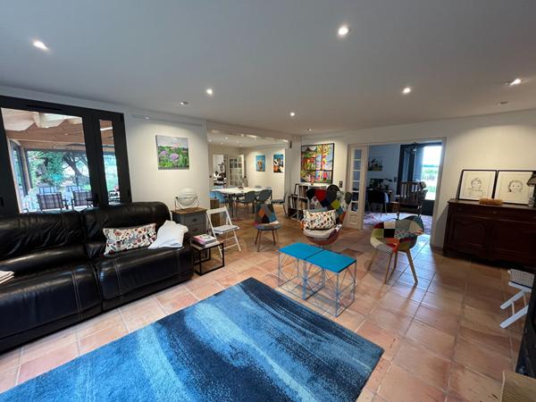 Propriété lumineuse au coeur de la campagne Oléronaise - 9 pièces 211.39 m2