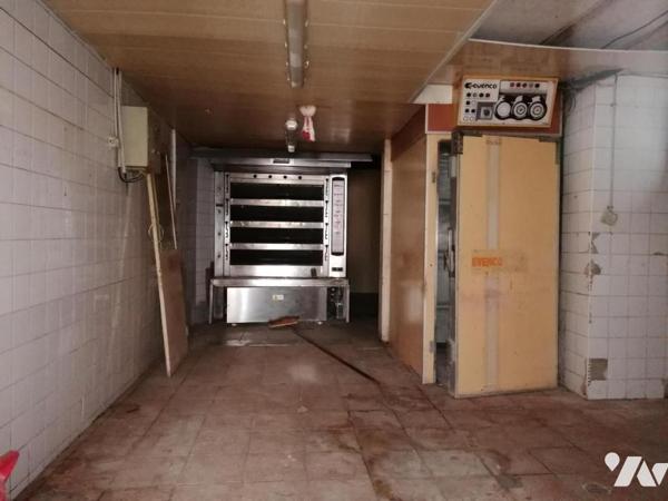 IMMEUBLE local commercial + appartement