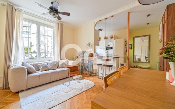 Appartement à vendre    2 pièces • 49,05 m2 Paris 11