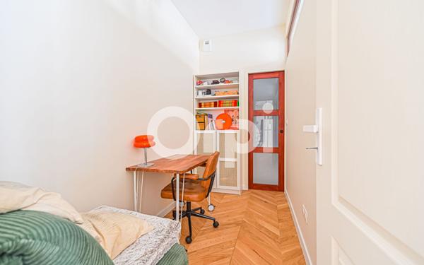 Appartement à vendre    2 pièces • 49,05 m2 Paris 11