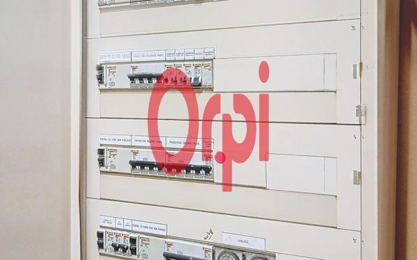 Immeuble à vendre    1 pièce •  Blois