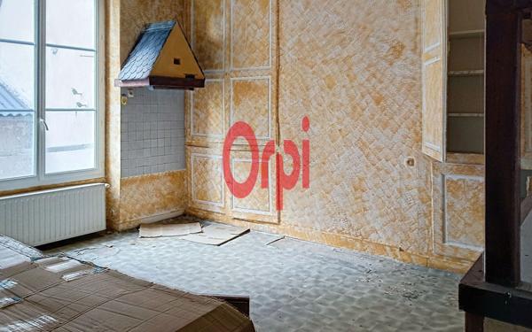 Immeuble à vendre    1 pièce •  Blois