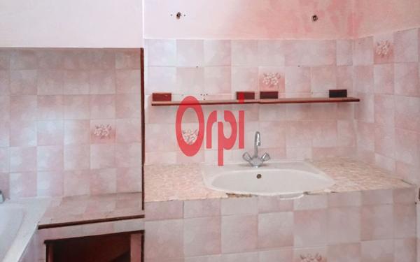 Immeuble à vendre    1 pièce •  Blois