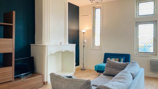 A LOUER Appartement meublé de 3 pièces Centre Ville de La Rochelle