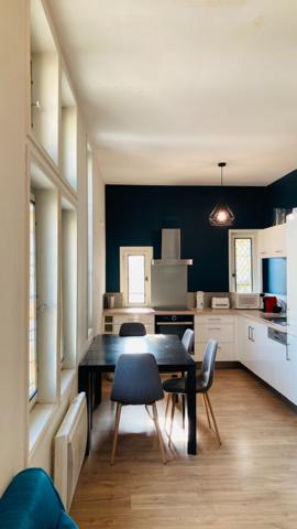 A LOUER Appartement meublé de 3 pièces Centre Ville de La Rochelle