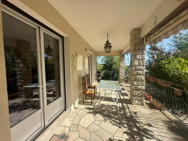 Maison 182 m², 6 pièces, 5 chambres, sous-sol, terrain clos