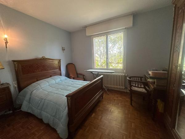 Maison 182 m², 6 pièces, 5 chambres, sous-sol, terrain clos