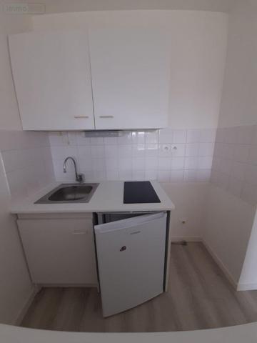 Appartement à louer à Rennes en Ille-et-Vilaine (35000), ref : 010/2254   
Saint-Helier