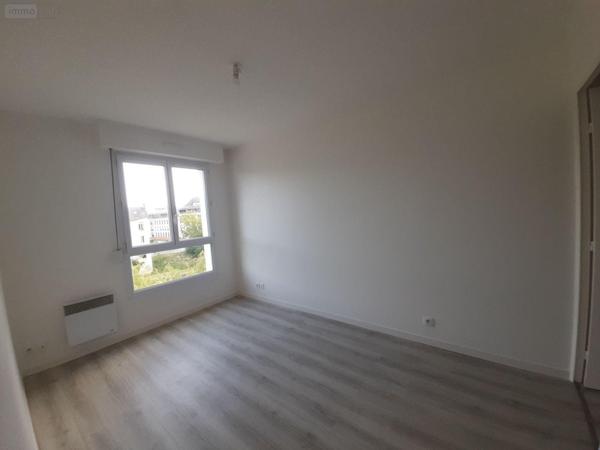 Appartement à louer à Rennes en Ille-et-Vilaine (35000), ref : 010/2254   
Saint-Helier