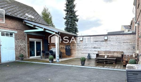 Belle Maison Bourgeoise avec garage et extérieur