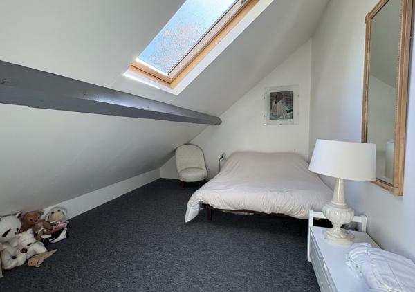 Belle maison familiale de 144 m² avec 5 chambres, jardin et garage