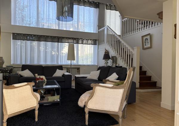 Belle maison familiale de 144 m² avec 5 chambres, jardin et garage