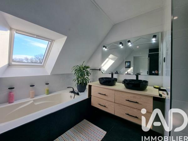 Maison à vendre 9 pièces 249 m² Laillé