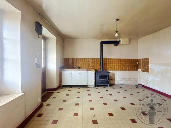 Vente                                                      Maison
                        
                     4 pièces                      100 m2                     à Dourdan