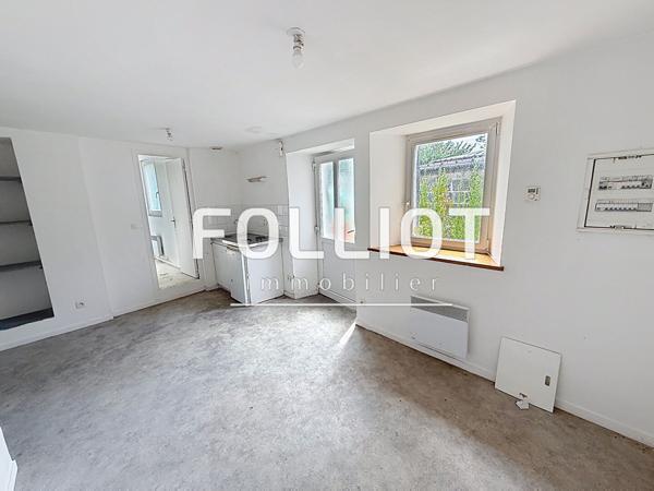 Immeuble Gouville Sur Mer 20 pièce(s) 217 m2 9 APPARTEMENTS BELLE RENTABILITE POSSIBLE