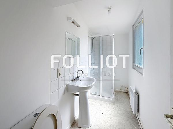 Immeuble Gouville Sur Mer 20 pièce(s) 217 m2 9 APPARTEMENTS BELLE RENTABILITE POSSIBLE
