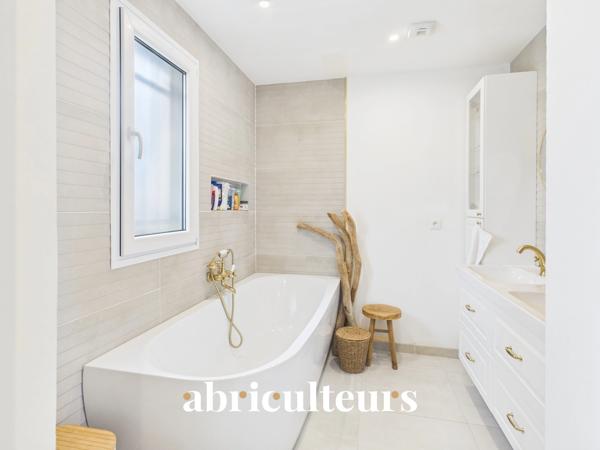Villa T4 Plain au pied de Luynes centre, Proche Commerces en vente à Aix-en-Provence (13080)