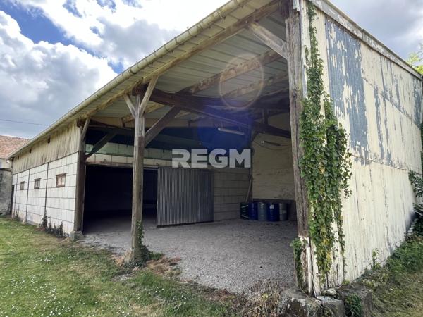 La Chapelle-la-Reine (77760) Hangar viabilisé sur terrain de 3146 m2 en partie constructible