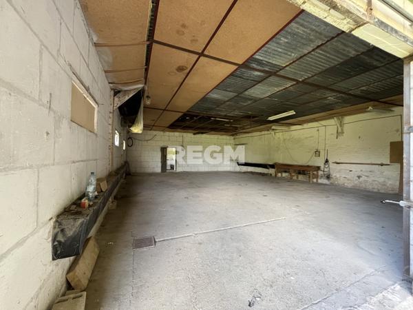 La Chapelle-la-Reine (77760) Hangar viabilisé sur terrain de 3146 m2 en partie constructible