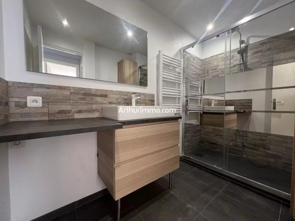 Vente                                                      Appartement
                        
                     3 pièces                      61 m2                     à Sucy-en-Brie