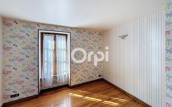 Maison à vendre    4 pièces • 163 m2 Ludesse