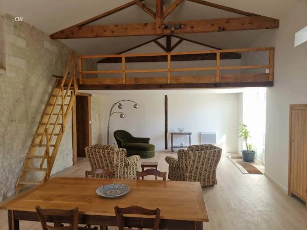 Belle maison de 2 chambres avec sa maison d'amis rénovée