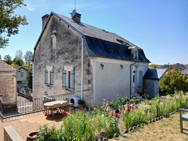 Belle maison de village de 5 chambres