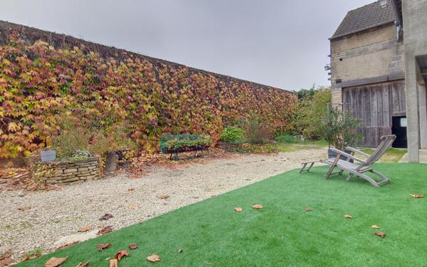 Maison à vendre    8 pièces • 201 m2 Longecourt-en-Plaine