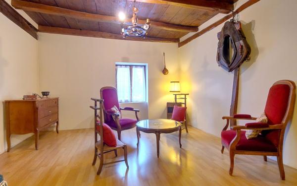 Maison à vendre    8 pièces • 201 m2 Longecourt-en-Plaine