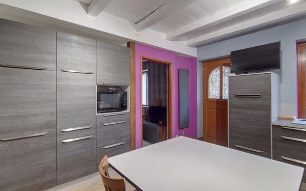 Maison à vendre    8 pièces • 201 m2 Longecourt-en-Plaine