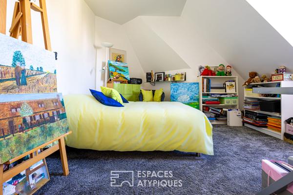 Maison contemporaine avec spa, jardin, cinéma, à Saint-Fuscien