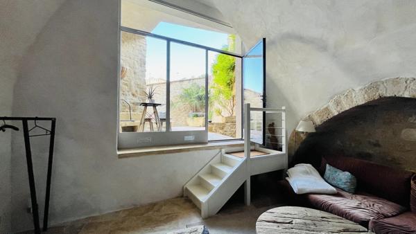 Maison de Village en Pierre avec Piscine et Vue Panoramique