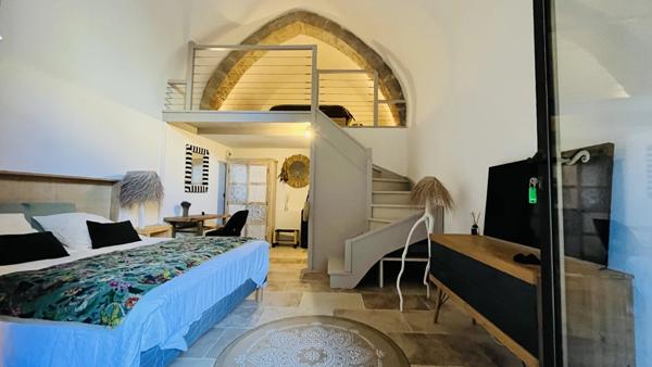 Maison de Village en Pierre avec Piscine et Vue Panoramique