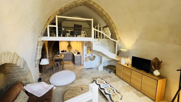 Maison de Village en Pierre avec Piscine et Vue Panoramique