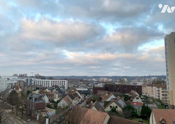 Quartier St Julien, T3 71m² à rénover avec balcon et parking