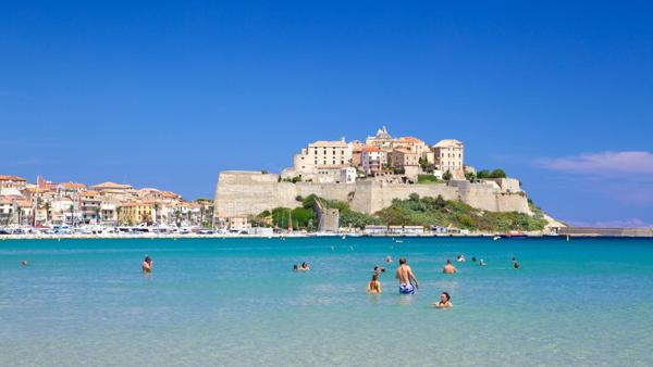 Bel appartement T4 à 300 m de la plage