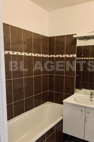 Noisy le Grand - Appartement 3 pièces - Parking - Centre ville