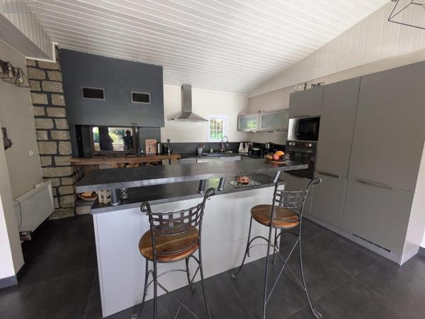 Maison à vendre à Changé dans la Sarthe (72560), ref : CHM71