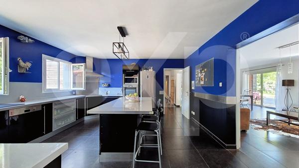 PROPRIÉTÉ AU BORD DU LAC DE BISCAROSSE