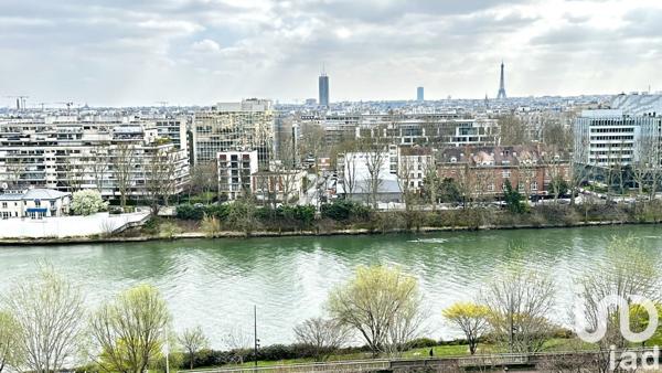 Appartement 4 pièces de 91 m² à Courbevoie (92400)