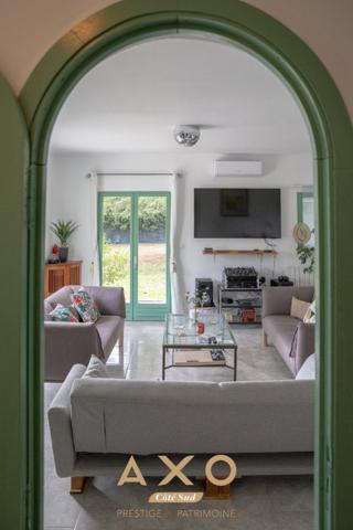 RESIDENCE SECURISEE PEY BLANC - MAISON - 220 M2 - TERRAIN 2 000 M2 - PISCINABLE - VUE SAINTE VICTOIRE  - 1 150 000