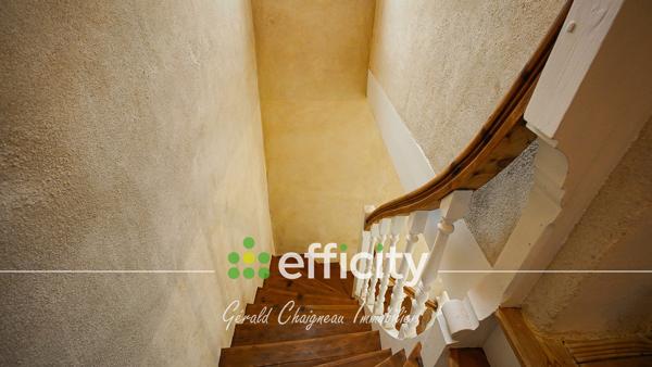 Maison
         5 pièces
        - 129 m² 249 950 € *