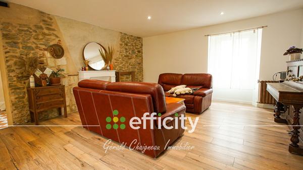 Maison
         5 pièces
        - 129 m² 249 950 € *
