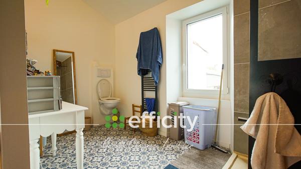 Maison
         5 pièces
        - 129 m² 249 950 € *