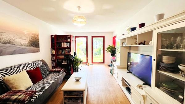 QUIMPER (29) - Appartement T3 de 71 m² habitable - Terrasse - Jardin - Garage privé.