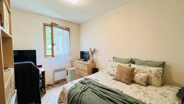 QUIMPER (29) - Appartement T3 de 71 m² habitable - Terrasse - Jardin - Garage privé.