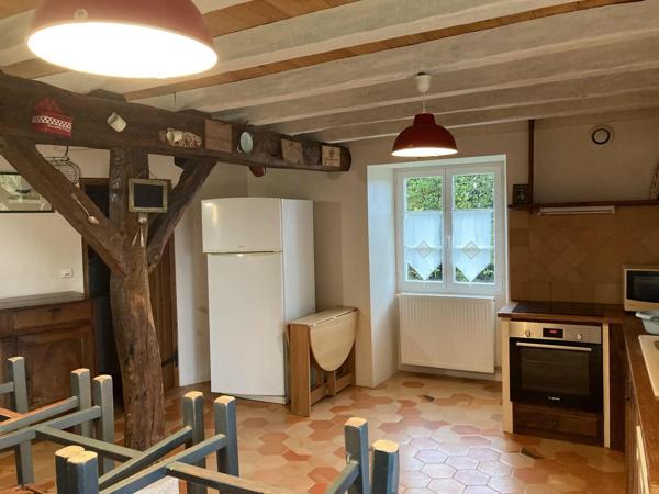 Maison avec 4 chambres, dépéndances et piscine