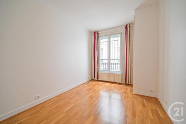 Appartement F3 à vendre  3 pièces - 71,02 m2 PARIS - 75007